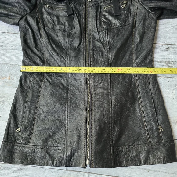 Danier Wrinkled Texture Black Leather Jacket Womens Small - Picture 13 of 16